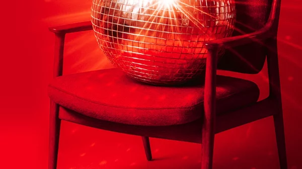 "Μένουμε πάντα παιδιά": Το απόλυτο αποκριάτικο πάρτι με ποπ επιτυχίες στο Παλλάς