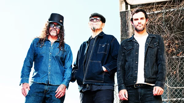 Brant Bjork: Ο πατέρας του stoner rock επιστρέφει με το τρίο του στην Ελλάδα