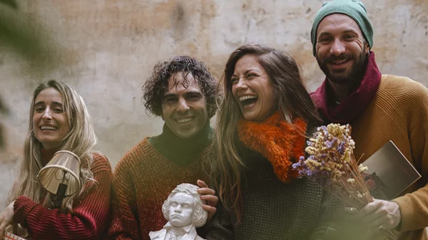 "Από… έρωτα": Μια μουσικοθεατρική παράσταση για την τρέλα του έρωτα στη Σφίγγα