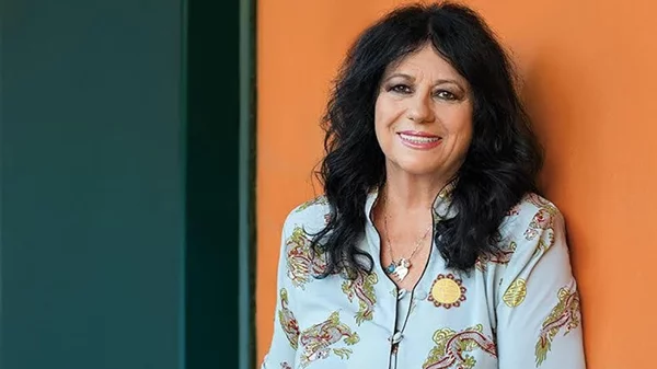 "Λουλού": Μια προσωπική ιστορία αγάπης από την Άννα Βαγενά