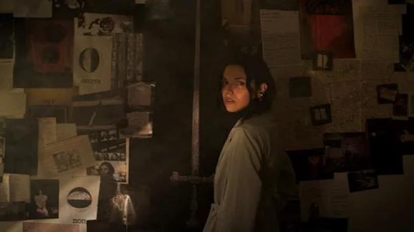 Εβδομάδα Ποίησης στο Αθηνόραμα: Η Μαρία Κωνσταντοπούλου απαντά σε 10 ερωτήσεις