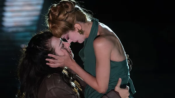 Η 'Ηλέκτρα' του Δημήτρη Τάρλοου συνεχίζει την περιοδεία, πριν τη μία και μοναδική παράσταση στο Ηρώδειο