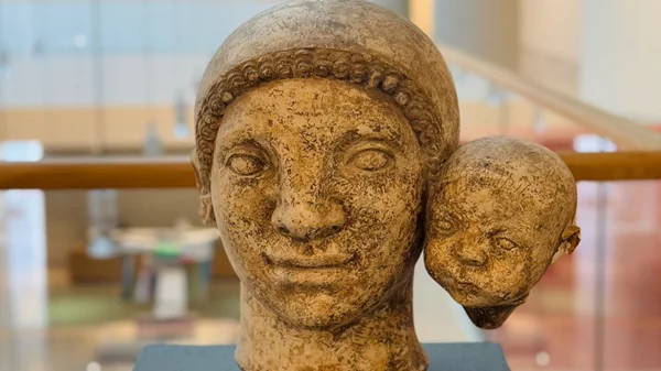 Ξενάγηση στην έκθεση "Βάσος Καπάνταης. Σχέδια και Γλυπτά" της ΕΒΕ