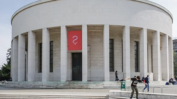 Το ΕΜΣΤ θέτει ερωτήματα για τη θέση του καλλιτέχνη στην αγορά εργασίας