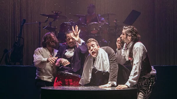 "Παίχτες": Η παράσταση-δυναμίτης επιστρέφει στο Κιβωτός