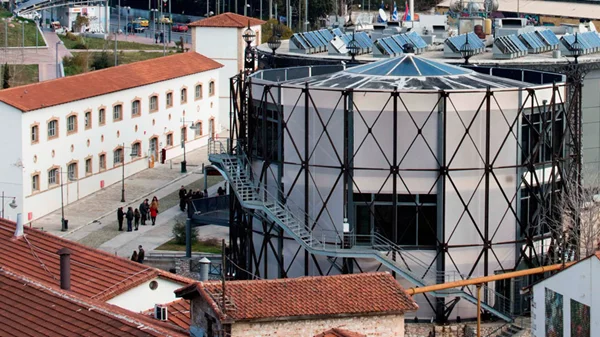 Τεχνόπολη: Έρχονται δύο μεγάλες εκθέσεις τον Ιανουάριο – μία για το "παρόν του παρελθόντος" με 35 εικαστικούς κι μία για την Μελίνα Μερκούρη