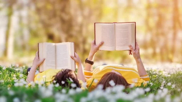 10 πασχαλινές βιβλιοπροτάσεις για παιδιά