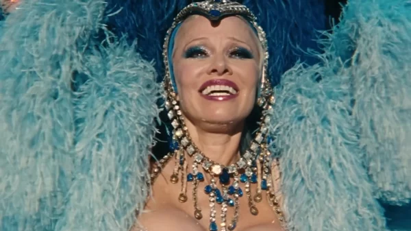 Η Πάμελα Άντερσον πρωταγωνιστεί σε ταινία με σεναριογράφο τον Ευθύμη Φιλίππου