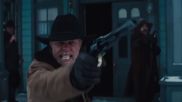 Ο Τζέιμς Χέτφιλντ των Metallica είναι οργισμένος σερίφης στο γουέστερν Thicket