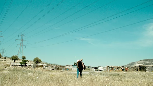 Μιλώντας για το προσφυγικό με τον σκηνοθέτη Άμπε Χασάν