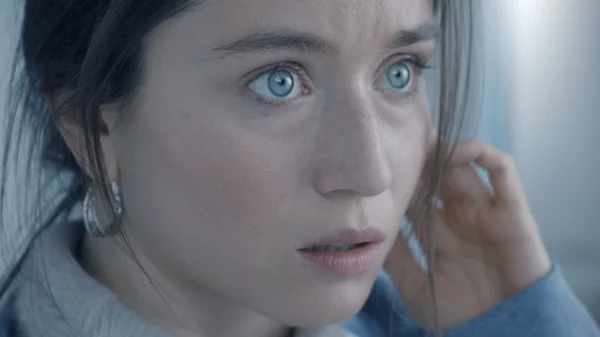 "Άκουσέ με" - Η πρωταγωνίστρια Ευθαλία Παπακώστα ήρθε για να μείνει