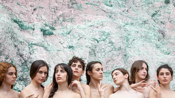 "Οι χρησμοί του νερού": Μία πρωτοποριακή παράσταση στους Δελφούς για την κρίση του νερού