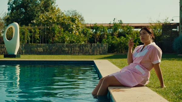 Η Σιωπηλή Καμαριέρα