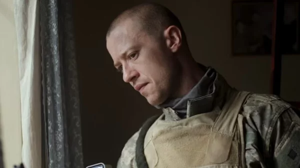 Ο Άλεξ Γκάρλαντ ξαναπάει πόλεμο με το "Warfare"