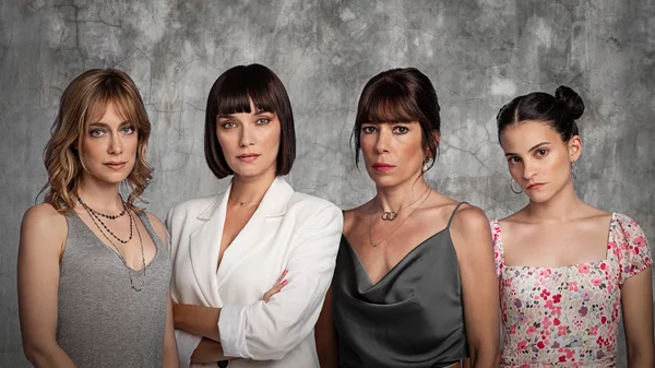 "Τέλειοι Ξένοι" στην ίδια οικογένεια