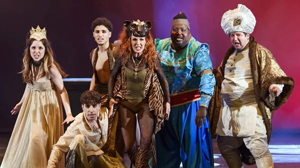 "Ο Αλαντίν και τα μαγικά Χριστούγεννα": Insider ξενάγηση στο υπερθέαμα