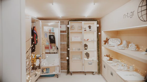 Χριστούγεννα στο πωλητήριο του Εθνικού Θεάτρου