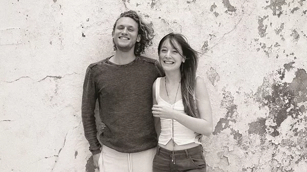 Ένα νεαρό ζευγάρι έβαλε βιολογικά βότανα του Ψηλορείτη σε κάψουλες... Nespresso