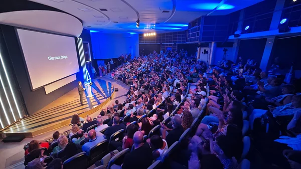 Το Φεστιβάλ Μικρού Μήκους Δράμας αναζητά διευθυντή σα να μη συμβαίνει τίποτα