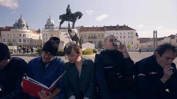 Φεστιβάλ Βερολίνου 2025: Ο Ράντου Ζούντε επιτίθεται στη λευκή ενοχή και την εθνικιστική ανοησία