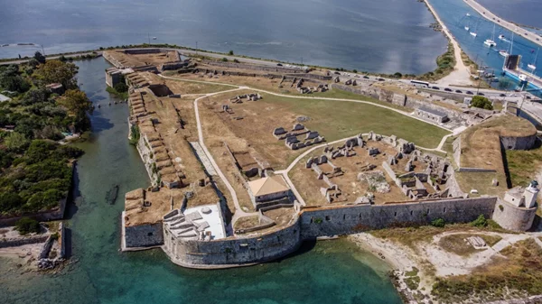 Παράταση εγγραφών για το εντατικό workshop στη Λευκάδα με θέμα τον Πολίτη και την Εξουσία