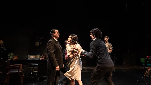 "Αντιγόνη" – Η τραγωδία που συγκλονίζει και σήμερα από τον Θανάση Σαράντο