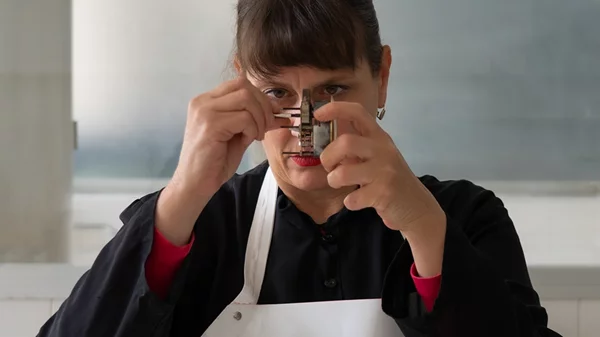 Flux Laboratory: 5 καλλιτέχνες επεξεργάζονται το συναίσθημα της "αναμονής"