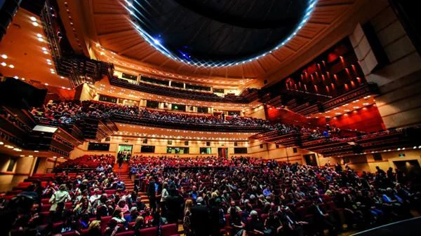 Αυτοί είναι οι επικρατέστεροι για τα Θεατρικά Βραβεία Κοινού 2022!