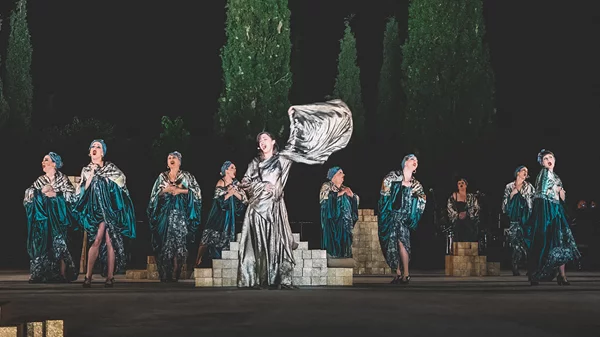 Ξεκίνησε η προπώληση για την αντιπολεμική "Ελένη" του Βασίλη Παπαβασιλείου στην Επίδαυρο