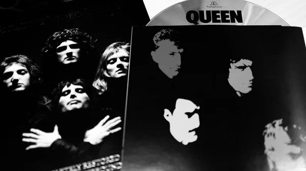 Σαν σήμερα (31/10) κυκλοφορεί το "Bohemian Rhapsody" των Queen