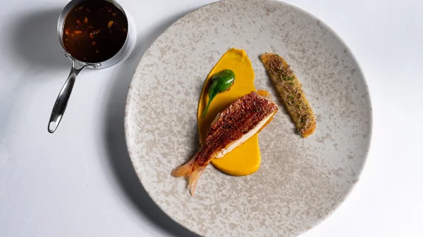 Πιάτα-ποιήματα στα εστιατόρια της Αθήνας