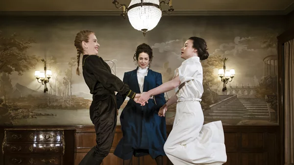 Εθνικό Θέατρο: "Τρεις αδελφές" του Τσέχωφ από τη Μαρία Μαγκανάρη σε έναν απρόσμενο χώρο