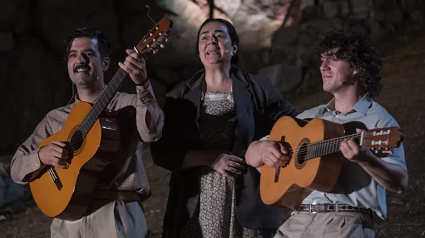 Η "Ανατολή" του Βαγγέλη Θεοδωρόπουλου στο Θέατρο του Νέου Κόσμου