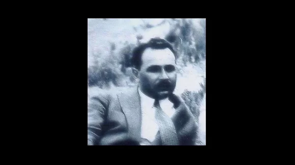 Γιατί θα έπρεπε να τιμούμε τα 100 χρόνια του Κώστα Καρίπη