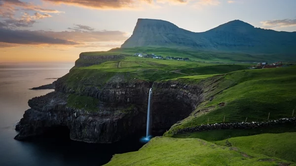 Η Αθηναϊκή Ριβιέρα ανάμεσα στους καλύτερους προορισμούς στην Ευρώπη για το 2025