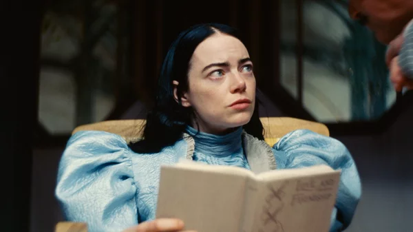 Οι κριτικοί του κόσμου αποφάνθηκαν: Το "Poor Things" είναι η ταινία της χρονιάς