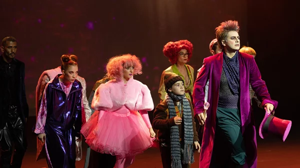 "Ο Τσάρλι και το Εργοστάσιο Σοκολάτας": Τελευταίες παραστάσεις για το συναρπαστικό μιούζικαλ