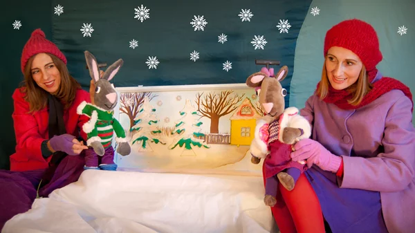 Η Παραμυθοχώρα καλοσωρίζει τον Δεκέμβριο με δύο παραστάσεις που μιλούν για την αξία της φιλίας