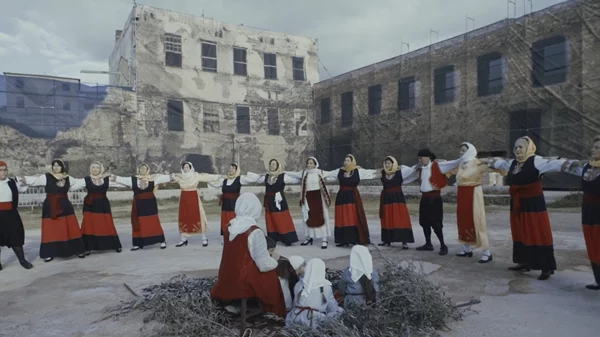 Ο λαός της Ελευσίνας πρωταγωνιστεί σε μια σειρά ντοκιμαντέρ