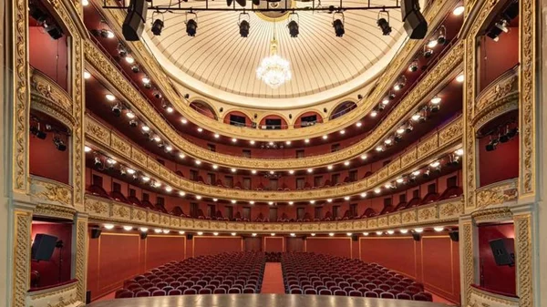 Το Δημοτικό Θέατρο Πειραιά συζητά για τον πολιτισμό στον 21ο αιώνα