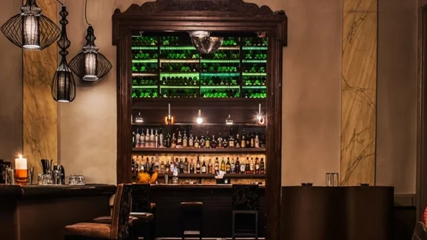 Feathers | The Joy of Giving: Ένα διαφορετικό event στο "Penthouse" του "Balthazar"