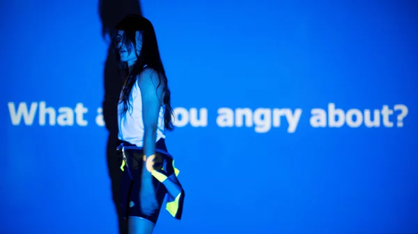 "Kill the movement": Η Ίρις Καραγιάν δημιουργεί μια χορογραφία-απάντηση στα βιώματα της εποχής