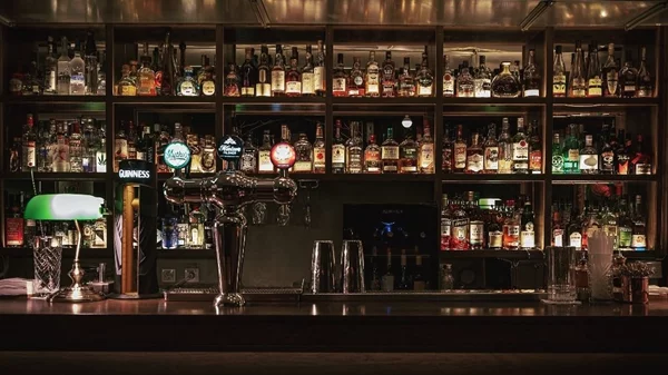 5 χρόνια "Parrot’s Beak"