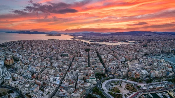 "Τα Ντοκουμέντα του Πειραιά": Ένα νέο φεστιβάλ αναδεικνύει την ιστορία και την ταυτότητα της πόλης