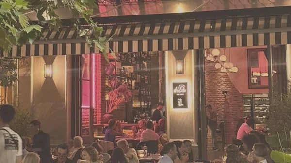 'Oh! Dio', στο Θησείο για ένα wine bar σχεδόν... θεϊκό