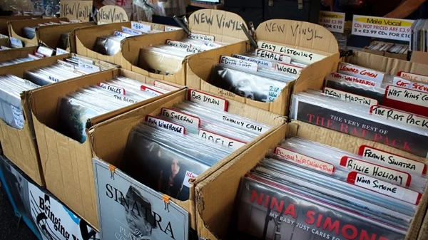 Το Vinyl Market είναι και πάλι εδώ