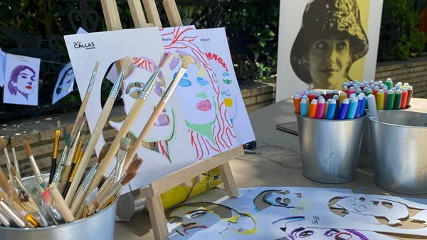 Ζωγραφίζοντας την Κάλλας, "αστροπαρατηρήσεις" και ένα διήμερο γονεϊκότητας: Τι να κάνετε με τα παιδιά αυτή την εβδομάδα (6-12/9)