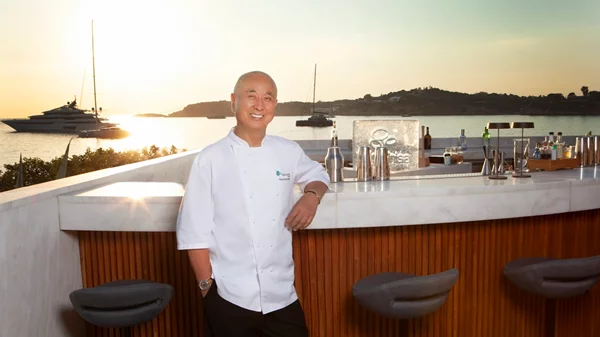 Ο Nobu Matsuhisa μαγειρεύει ακόμη με την καρδιά του