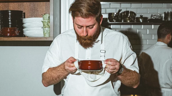 Ένας χρόνος 'Esthio', με οινο-σιτο-μουσικό γενέθλιο event