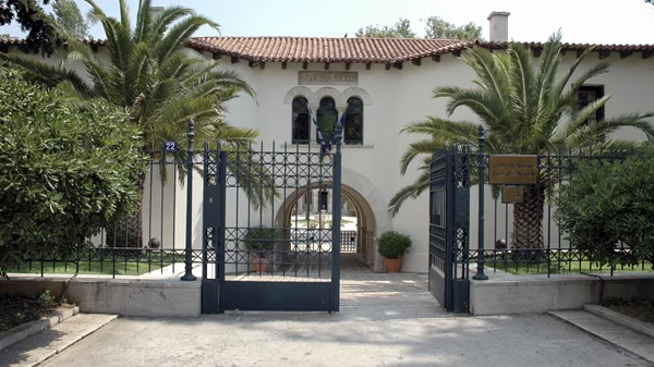 Γλυπτά κοσμούν τον κήπο του Βυζαντινού και Χριστιανικού Μουσείου